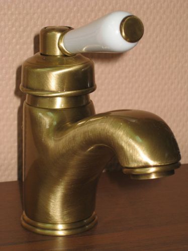 Раковина Stella Polar Мадлен 120 R SP-00000027, белый